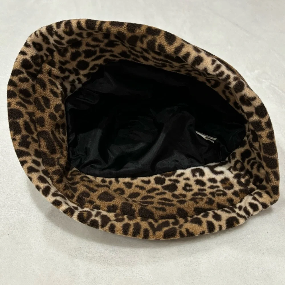 KOHL’S Women’s Warm Fleece Cheetah Print Winter Hat - one-size - Picture 4 of 5